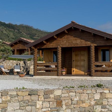 Chalet Tenuta Lacco Фурнари Екстериор снимка